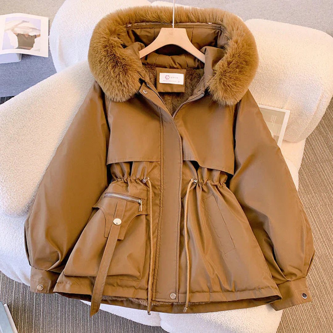 Amara | LUXE WINTER COAT WITH FUR COLLAR