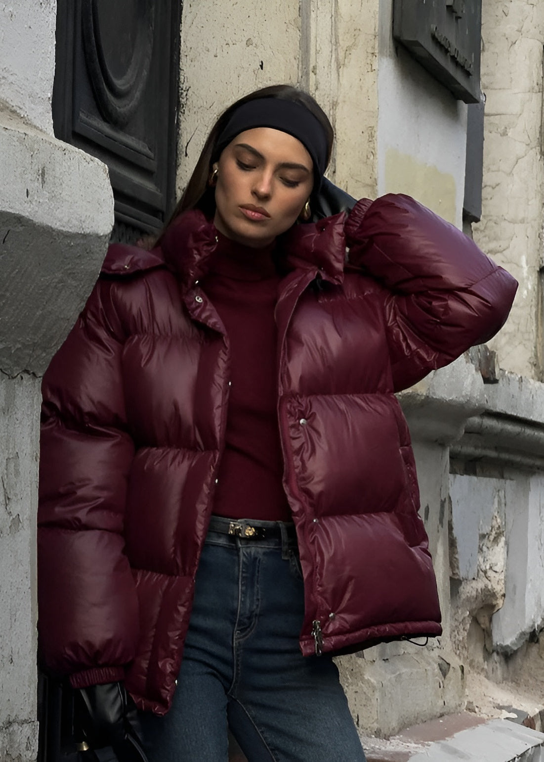 Amara | Stylish in Bordeaux Red