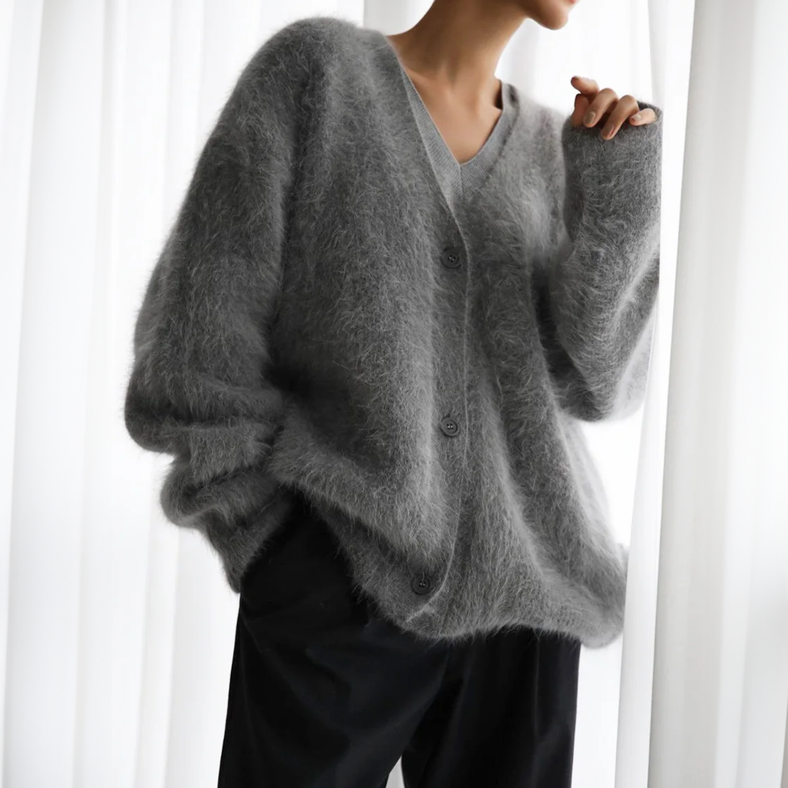 Amara | SOLID KNITTED CARDIGAN